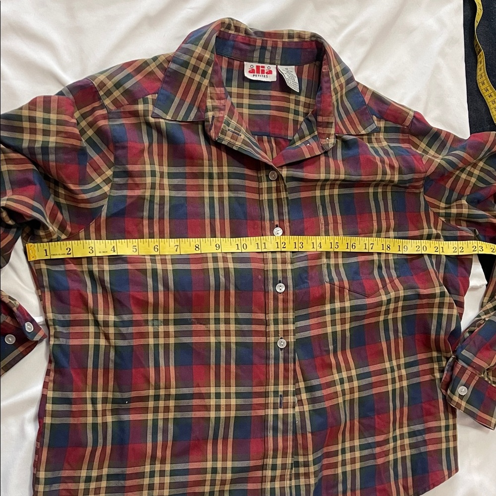 Vintage Late 80s / Early 90s Alia Plaid Button-Up Shirt | Size 14 Petite - Picture 9 of 12